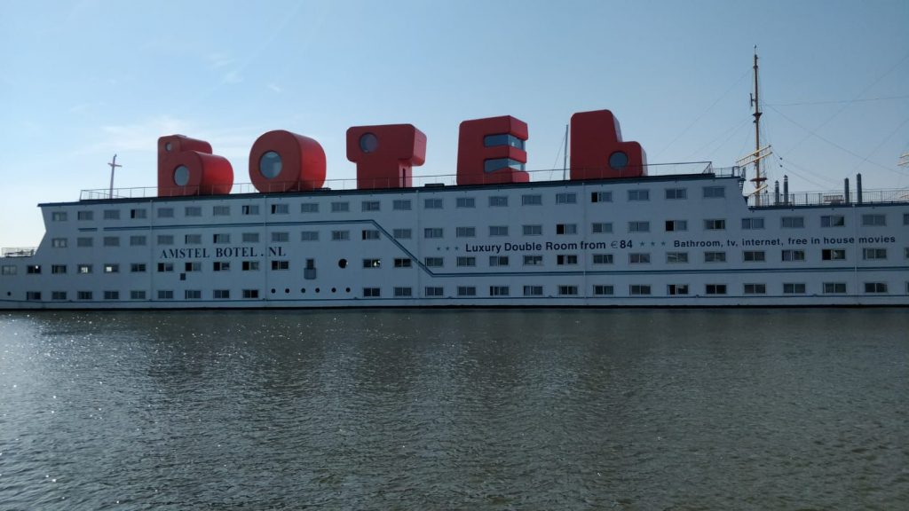 Imagem de Casa barco em Amsterdam Norte.