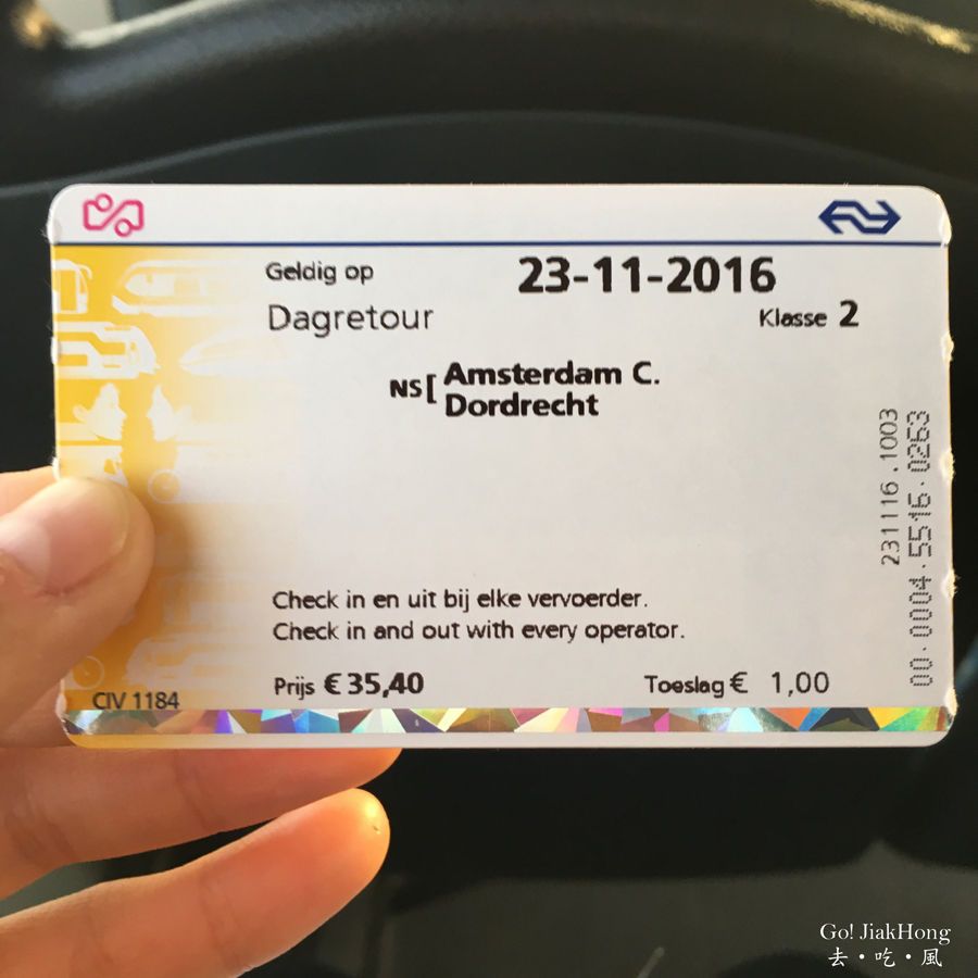 imagem de cartão de ida e volta de transporte com ns na Holanda.