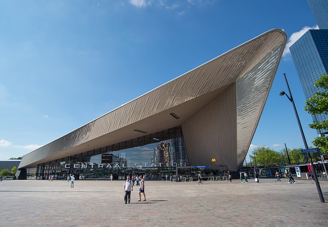 Imagem da Estação Central em Rotterdam