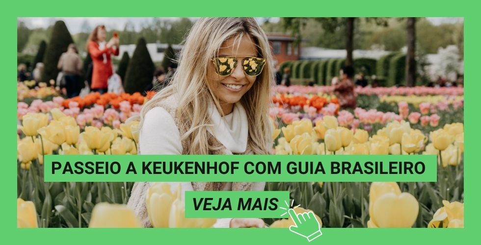 Imagem de cliente fazendo passeio a Keukenhof com guia brasileiro